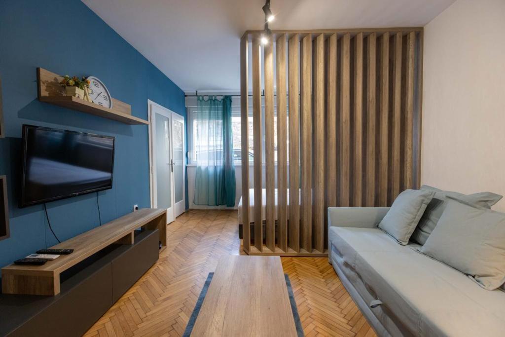 Lumiere Luxe Suites Belgrad Exteriör bild