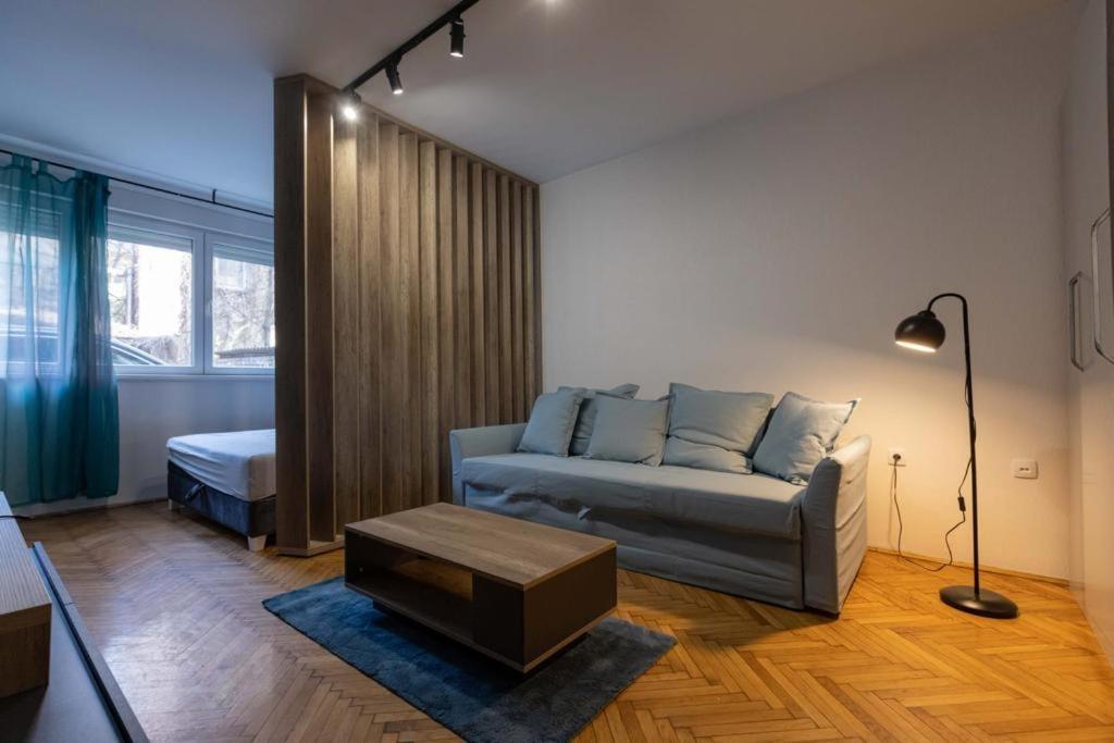 Lumiere Luxe Suites Belgrad Exteriör bild