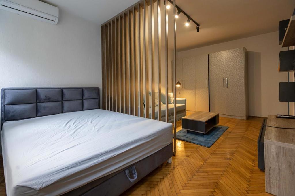 Lumiere Luxe Suites Belgrad Exteriör bild